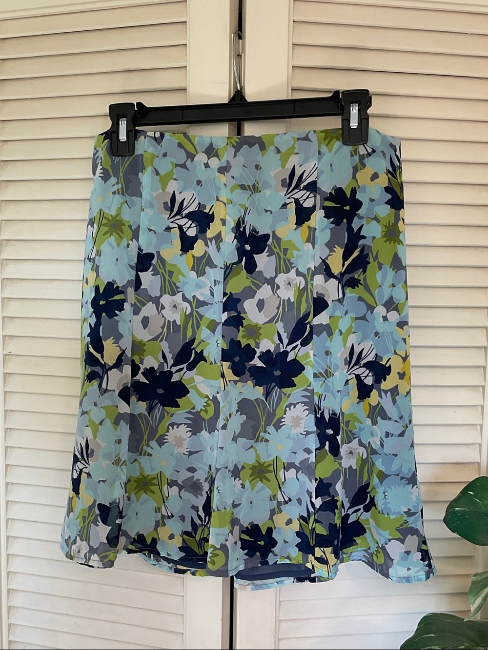 Old Navy Floral A-Line Skirt in Blue, Green and Navy Vintage